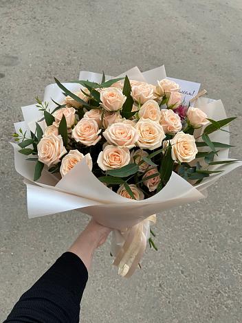 Букет Кремовые розы Латте в Вожеге